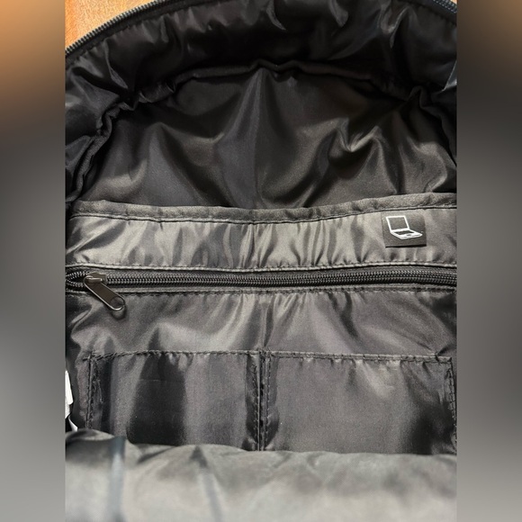 Reebok Lavender Laptop Backpack Everyday Gym or Travel Bag EUC - Picture 4 of 5